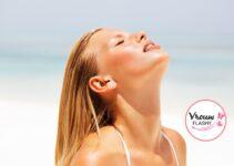 Hoe bescherm je je haar in de zomer tegen zon, zee, chloor? 10 tips!